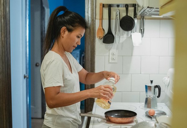 Crafting Connection: Best Strategies for Introducing New Craft Beers to Your Bar's Loyal Customers